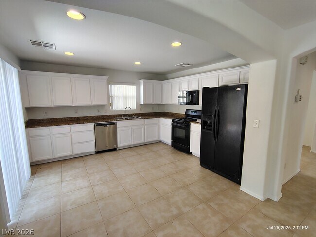 Building Photo - 4714 Portola Vista Ave