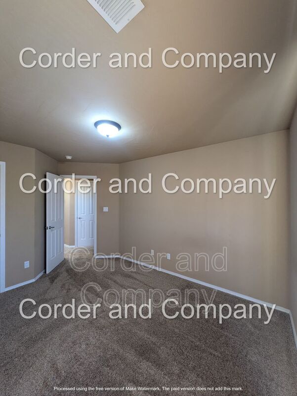 Building Photo - 940 Sellers Dr NE