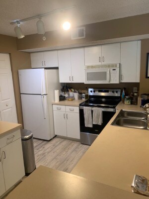 Building Photo - 1830 Florida Club Cir