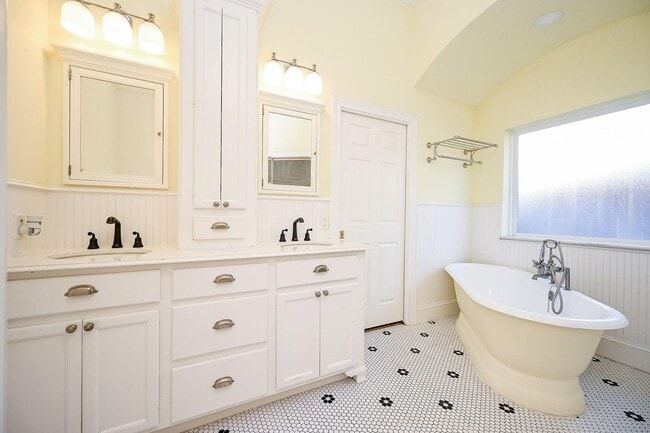 Building Photo - Discover this stunning one-story corner lo...