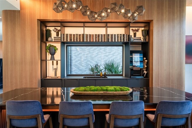 Building Photo - 1 Riva Row