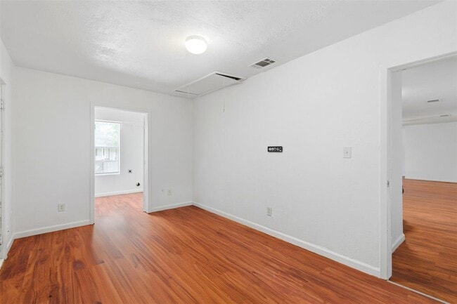 Building Photo - 206 Oscar St