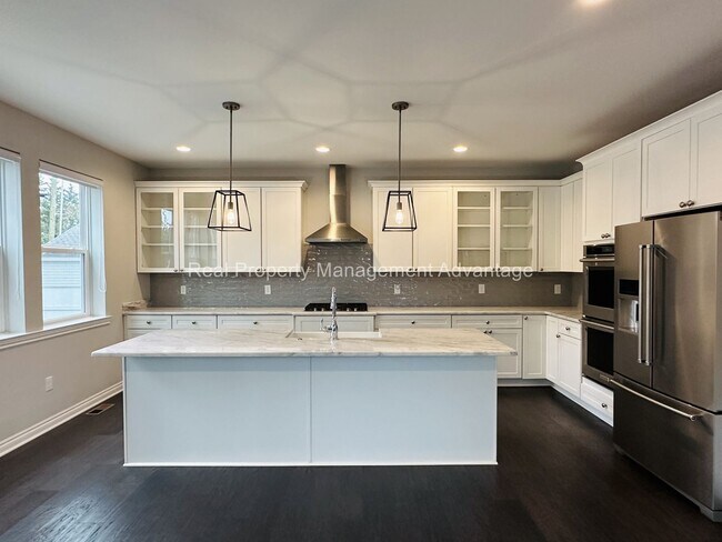 Building Photo - Stunning Contemporary New Build in Northwest Royal Oak