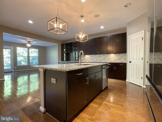 Building Photo - 23573 Christina Ridge Square