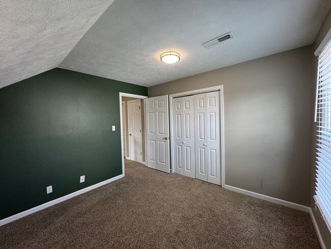 Building Photo - Beautiful Single Family Home