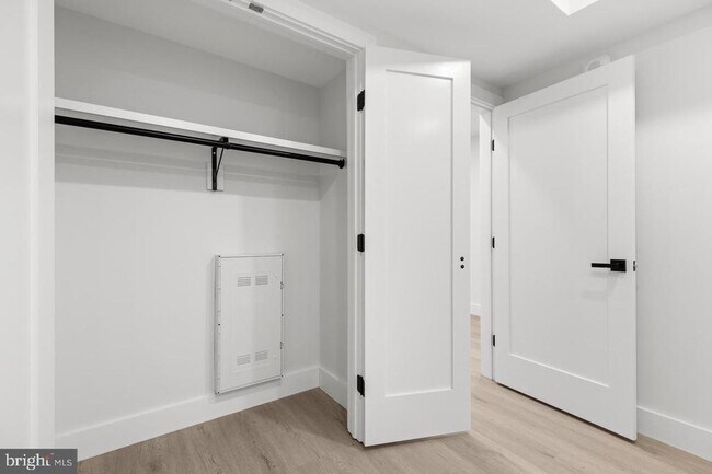 Building Photo - 3923 14th St NW