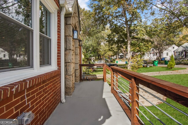 Building Photo - 1891 Stanton St