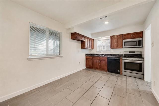 Building Photo - 2121 Austin Dr