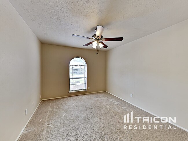 Building Photo - 3833 O'Hare Dr
