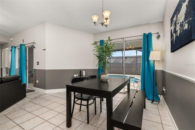 Building Photo - 3045 Bloomsbury Dr