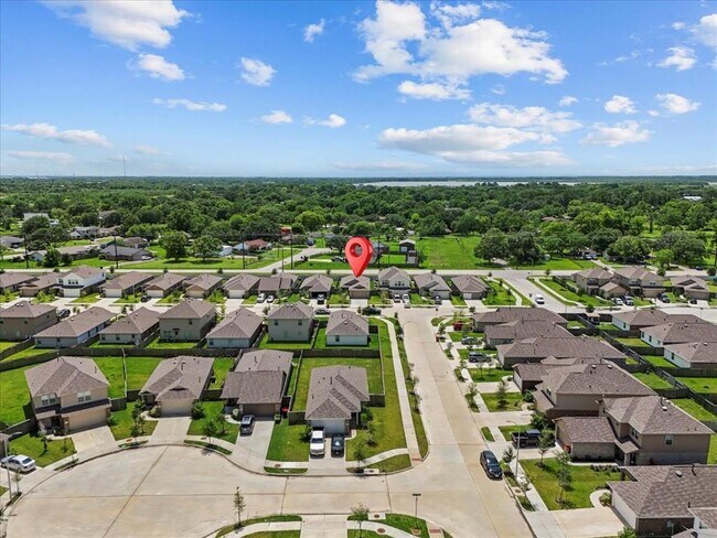 Building Photo - 9043 Estes Lks Dr