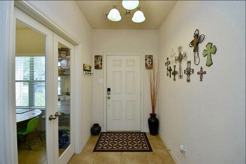 Building Photo - 967 Doire Dr