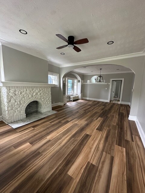 Building Photo - 3081 E Derbyshire Rd