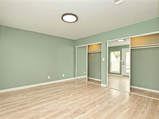 Building Photo - 44 Casa Verde St