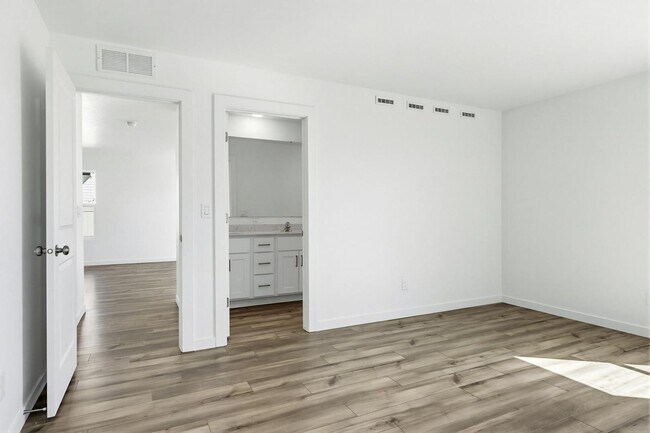 Building Photo - Stunning 4-Bed Home with 3-Car Garage in Cirrus Pointe – Caldwell