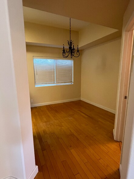 Building Photo - 3734 First Ave.