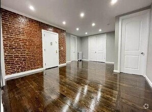 Building Photo - 0 bedroom in BRONX NY 10467