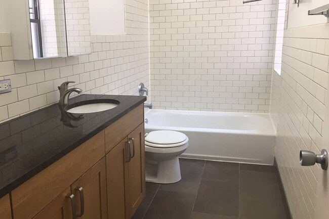Floorplan - 5355-5361 S. Cottage Grove Avenue