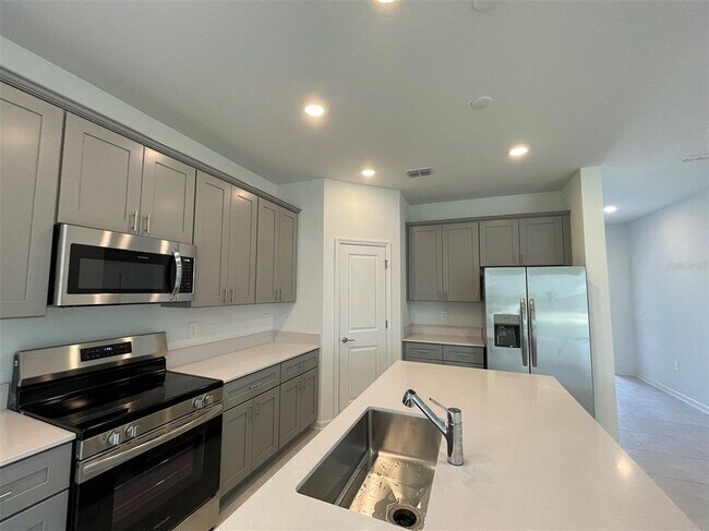 Building Photo - 2165 Sweet Honey Ln