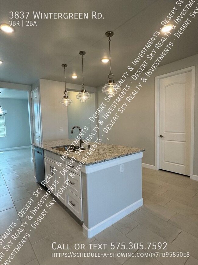 Building Photo - 3837 Wintergreen Rd