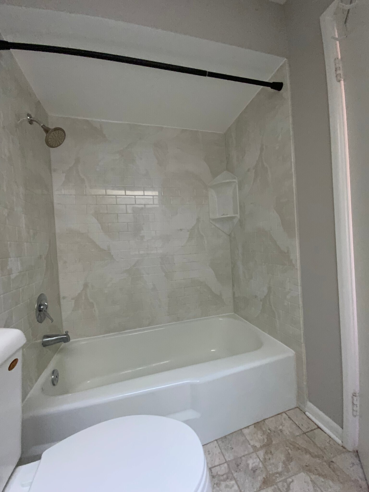 Building Photo - 3108 Roberts Dr