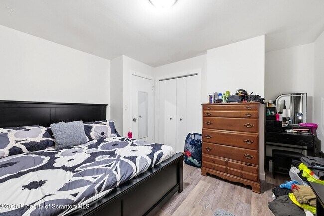 Building Photo - 2402 Dimmick Ave