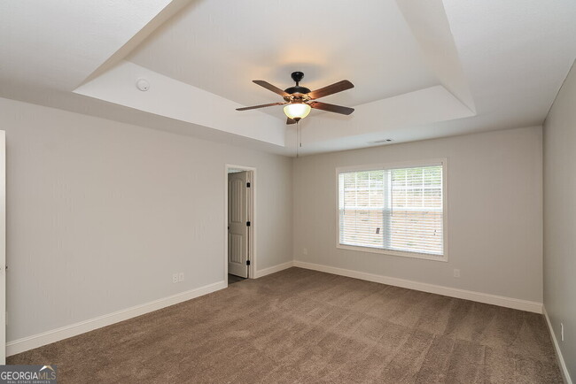 Building Photo - 602 Embassy Walk