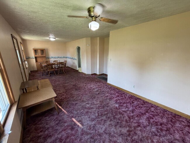 Building Photo - 970 Burdette Addition Rd