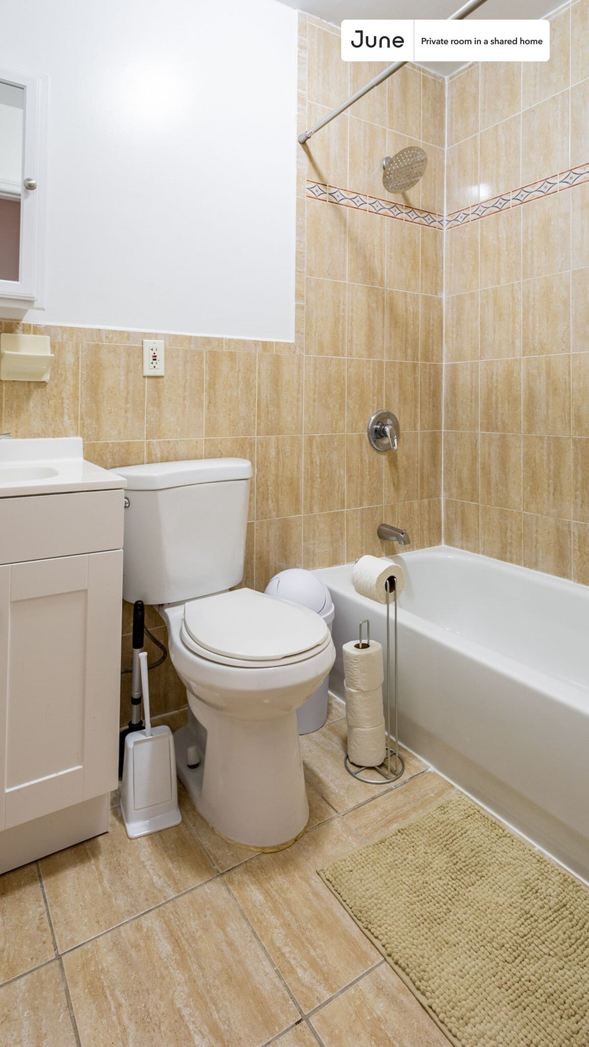Building Photo - Room in Shared 4 bed/2 bath home