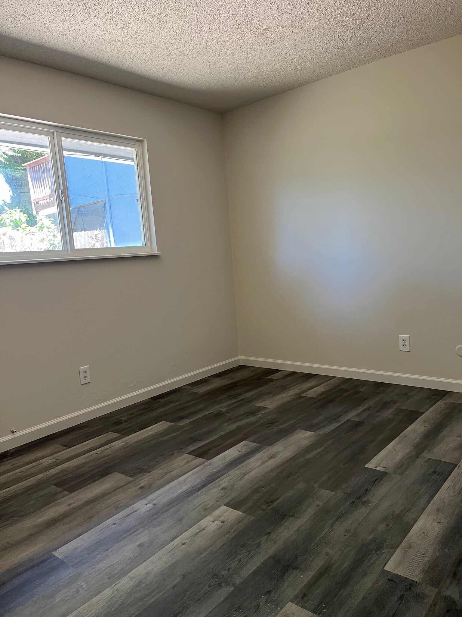 Building Photo - 3976 Mission Rd