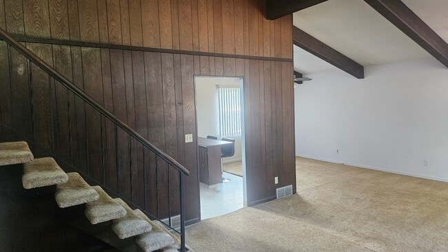 Building Photo - 2601 Meadowlark Ave