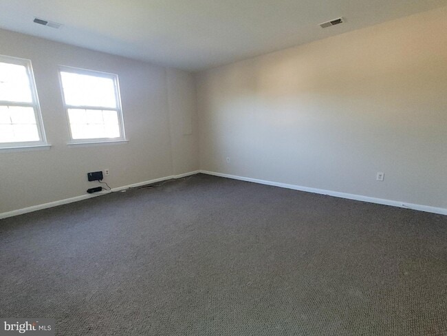Building Photo - 211 Dean Dr