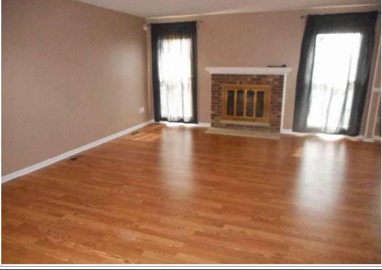 Building Photo - 49760 Potomac Ct