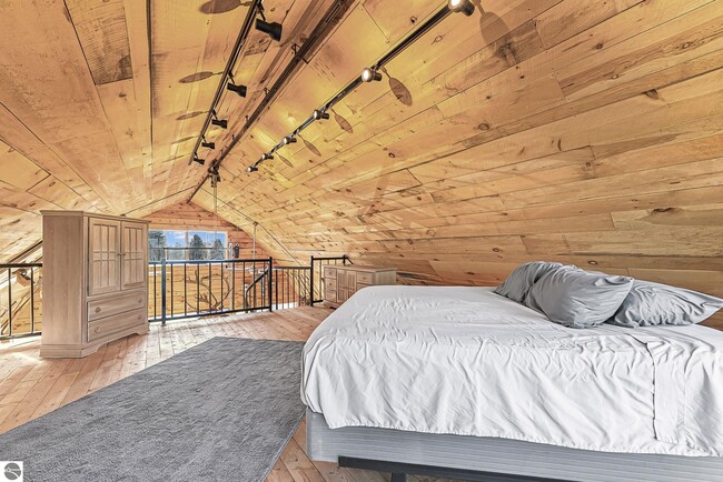 Building Photo - 0000 Montague Rd