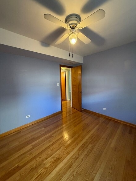 Building Photo - 2023 W Balmoral Ave