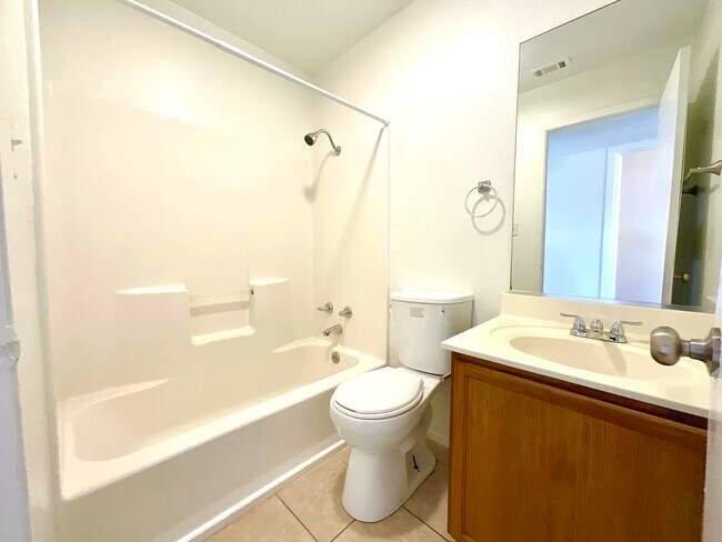 Building Photo - 319 Nolen Dr