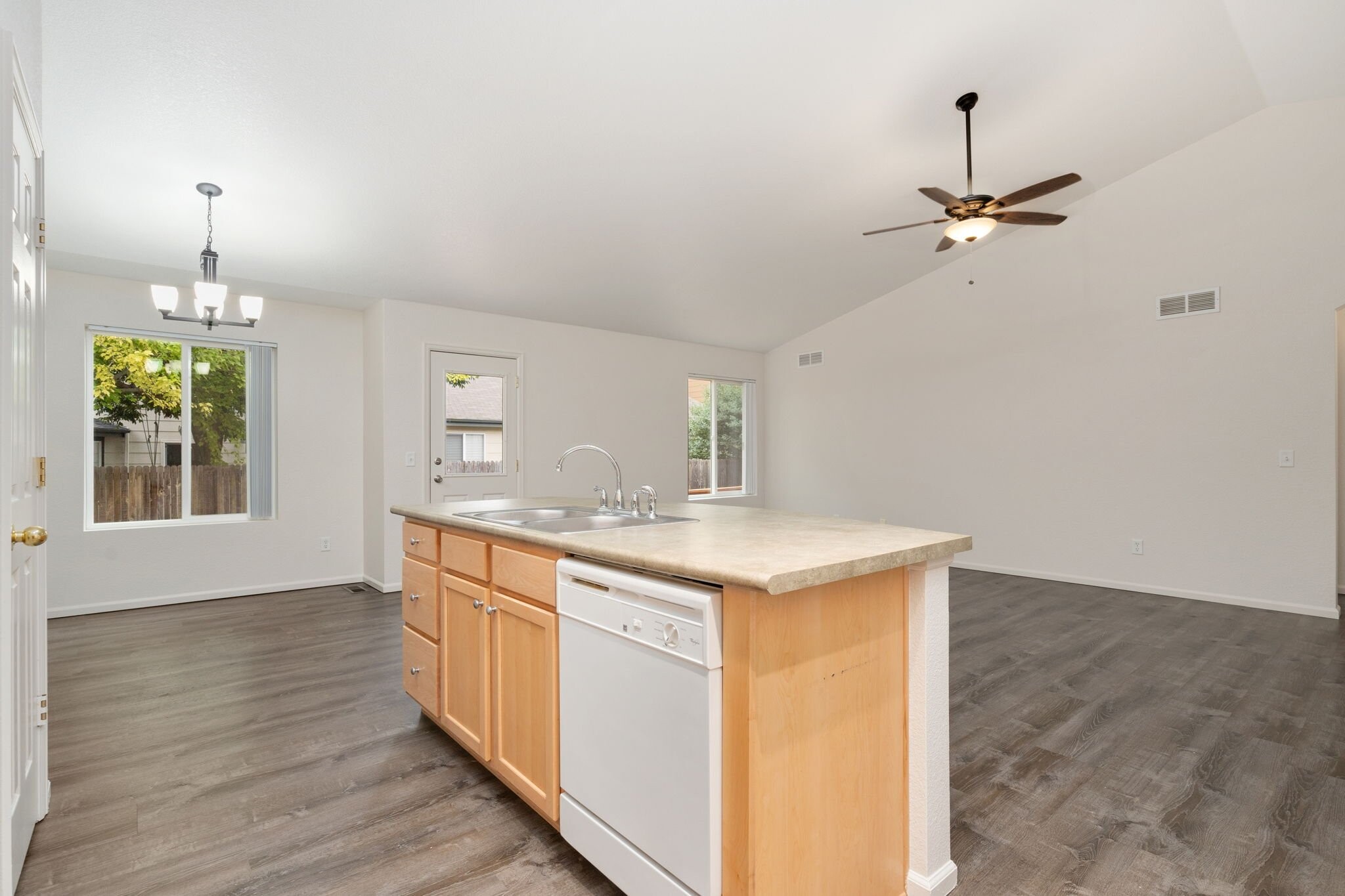 Building Photo - 1803 Fossil Creek Pkwy