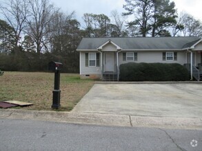 Building Photo - Nice Carrollton City Duplex