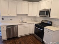 Building Photo - 340 Pleasantview Ave