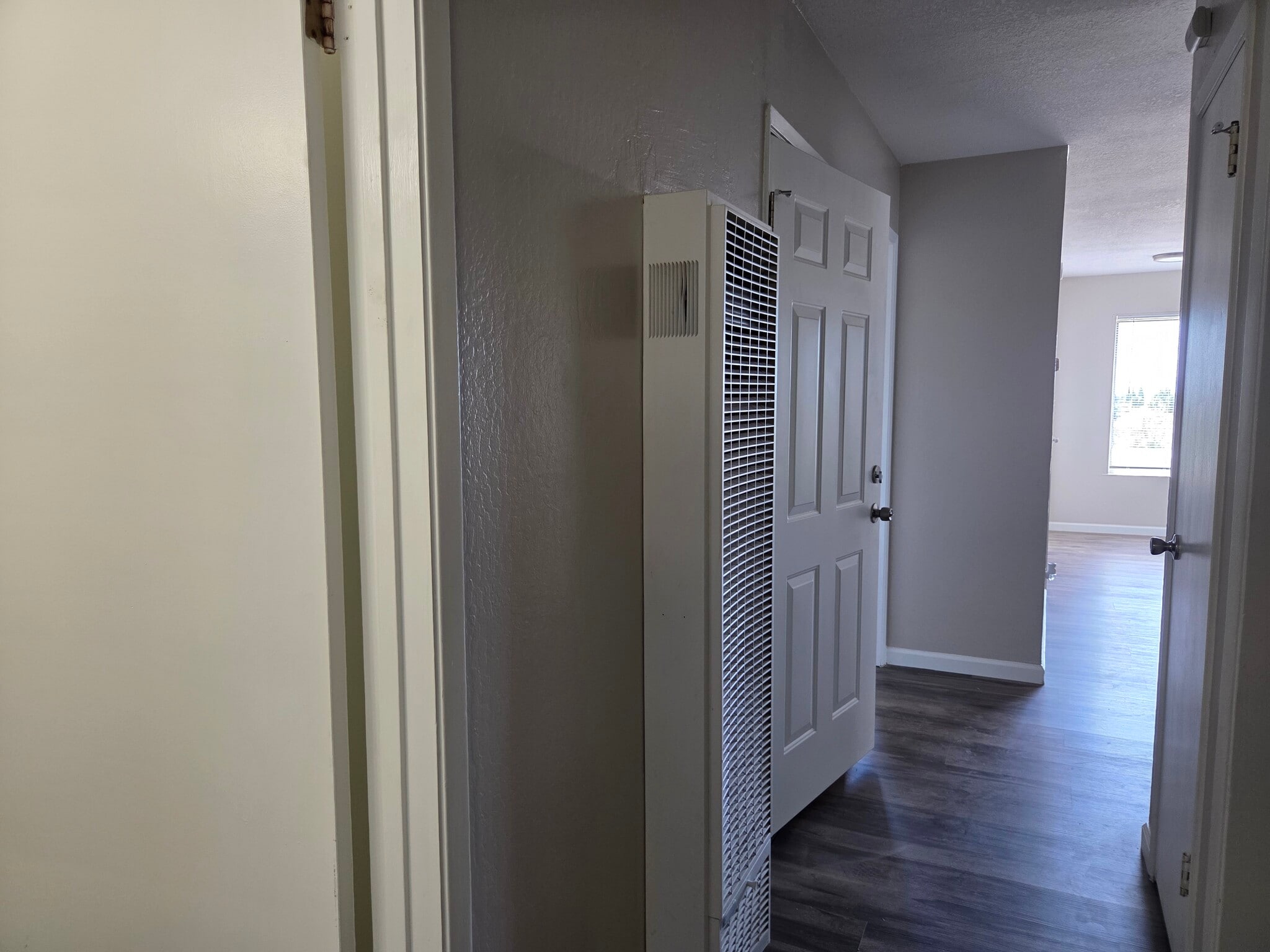 Building Photo - 25684 Spring Dr
