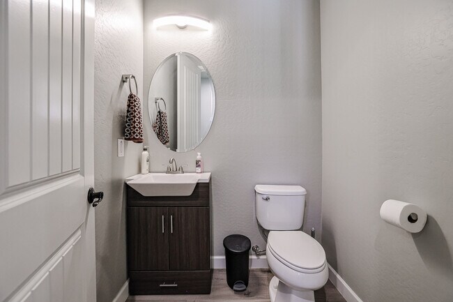 Building Photo - 15626 W Campbell Ave