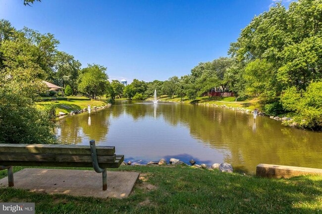 Building Photo - 1851 Sharwood Pl