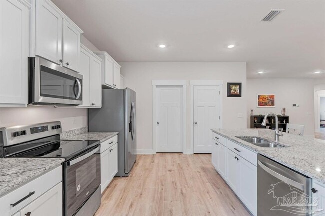 Building Photo - 10992 Coues Dr