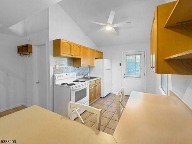 Building Photo - 964 NJ-173