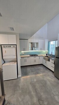 Building Photo - 24664 Goya Ave