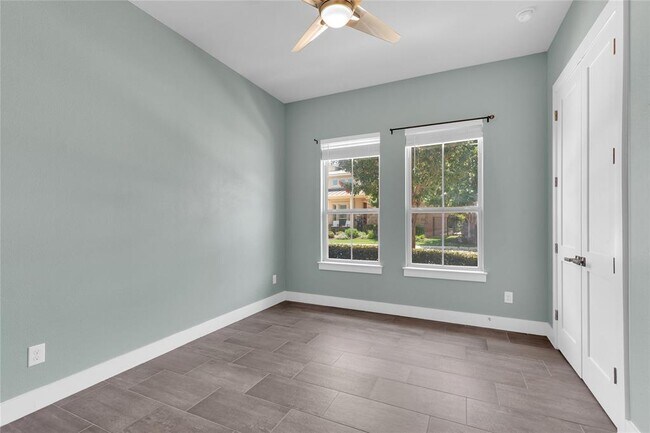 Building Photo - 1209 Sue Ann Rose Dr