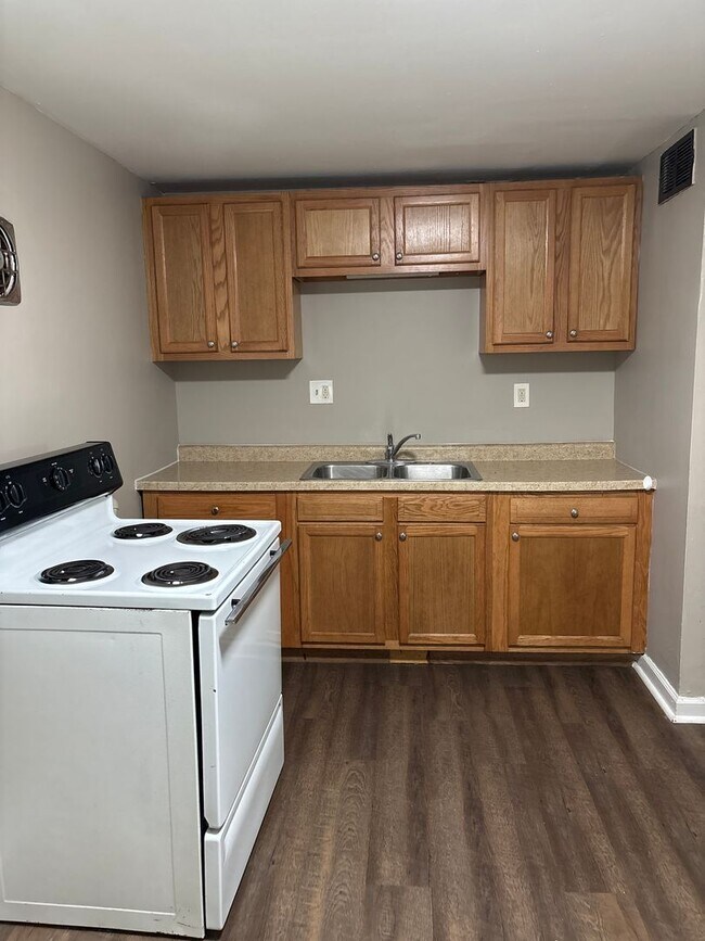 Building Photo - 3709 Beulah Rd