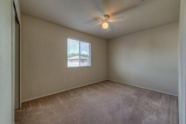 Building Photo - 1610 Vera Way