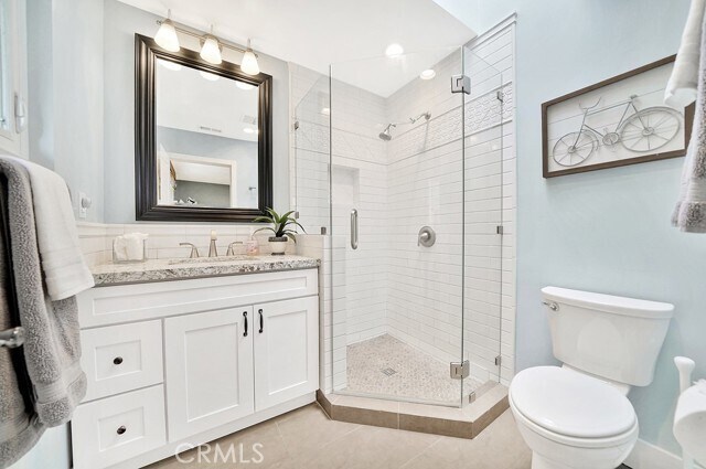 Building Photo - 314 W Avenida Valencia