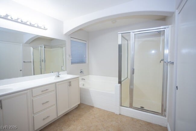 Building Photo - 1113 E Hammer Ln